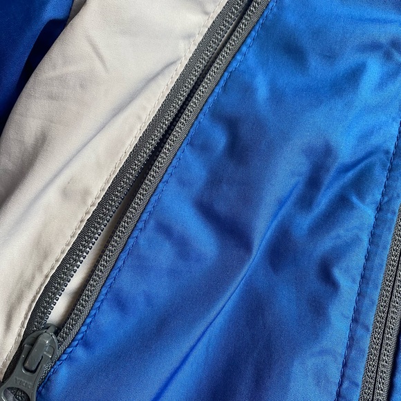 Oshkosh B’gosh fleece lined rain jacket 4T - Picture 3 of 13